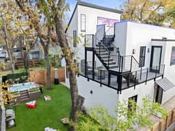 Twin Homes Oasis