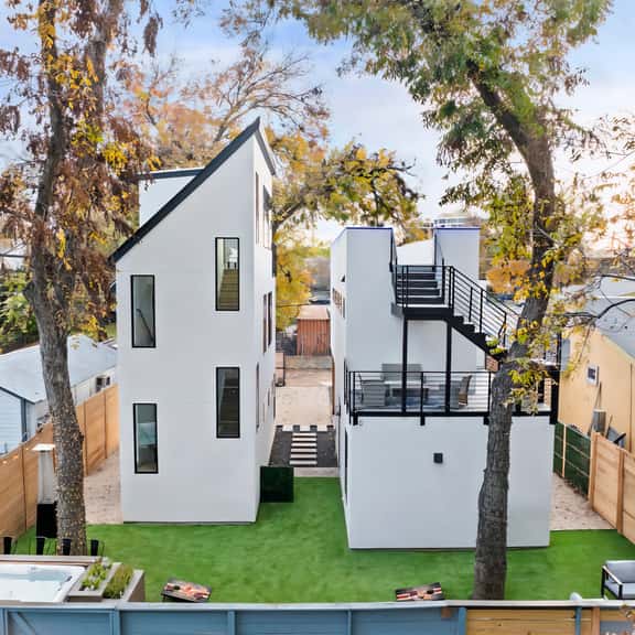 T1- Twin Homes Oasis - Image 1