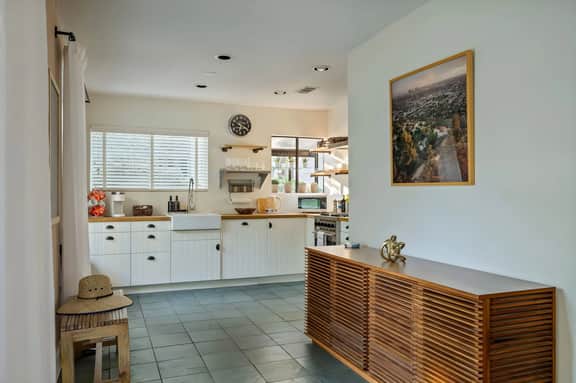 Ladybird Villa - Image 3